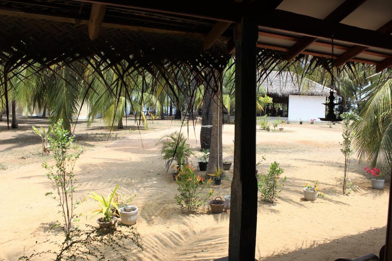 Anawasal Hotel Kalpitiya Buitenkant foto
